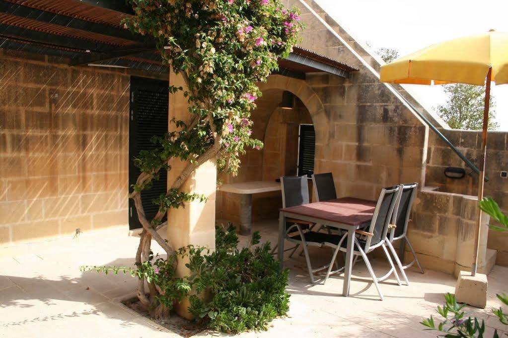 Mellieha Holiday Centre מראה חיצוני תמונה